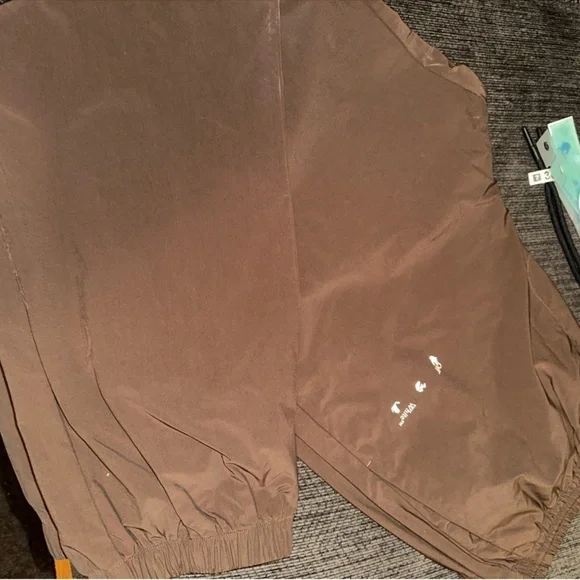 Off-White Windbreaker Pants - Picture 7 of 9